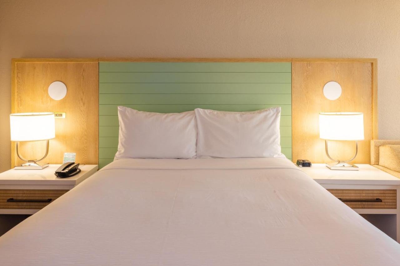 Hotel Wyndham Garden Lake Buena Vista - Disney Springs Area 4*